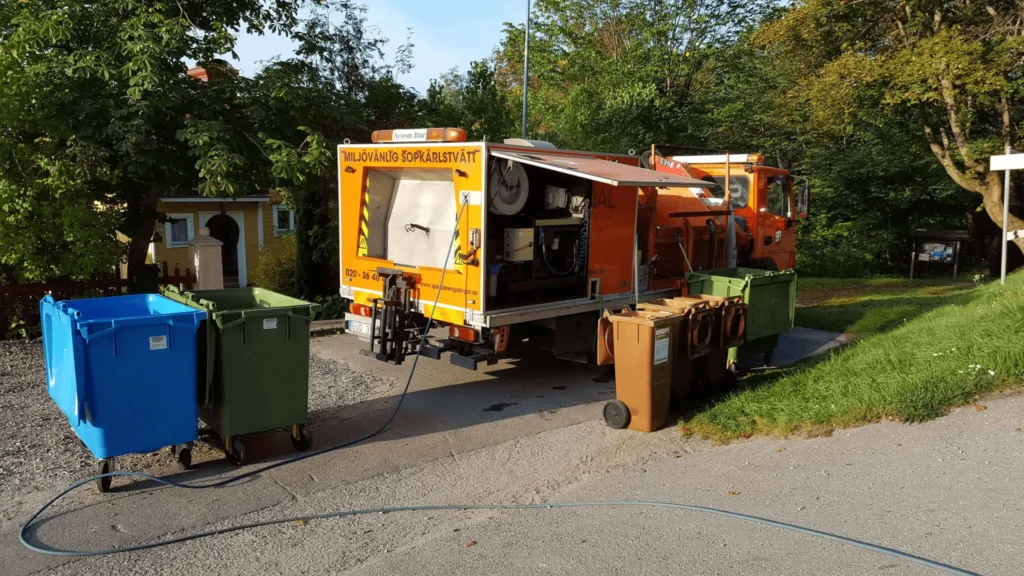 Vår gamla tjänstebil för kärltvätt på uppdrag