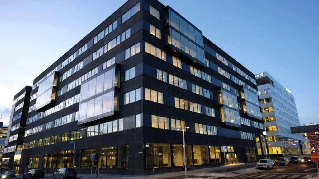 Fasadtvätt av Tele2 HK i Stockholm